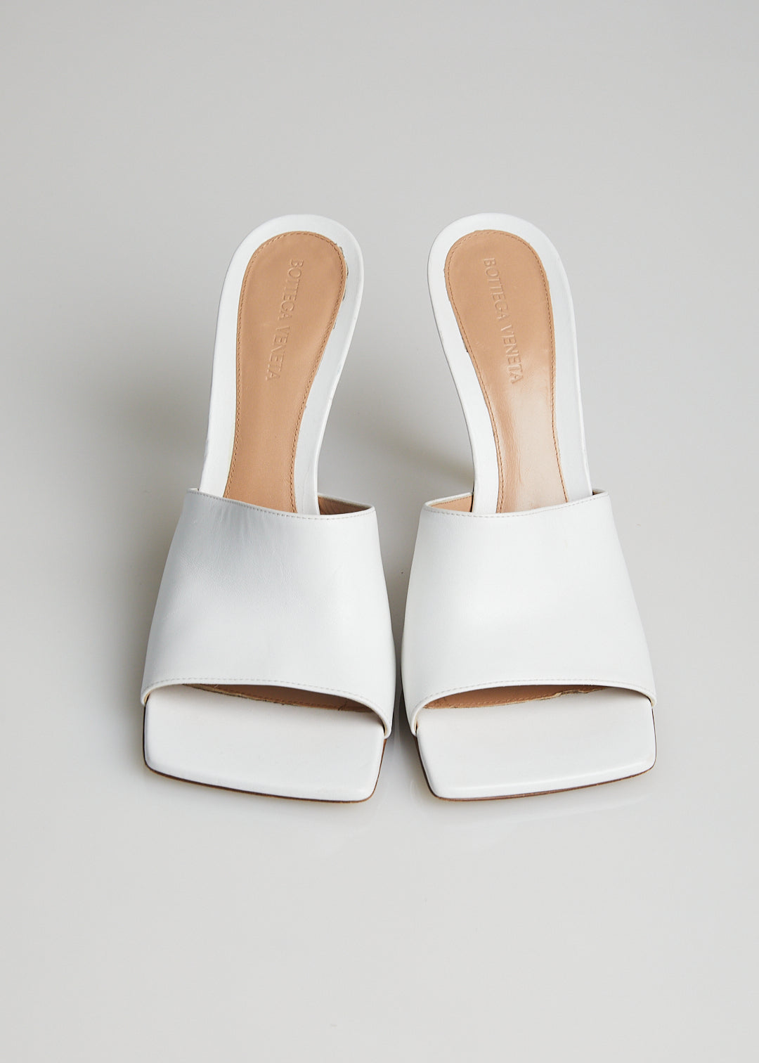「美品」Bottega Veneta バングル ホワイト Bottega Veneta heels – Lost Labels