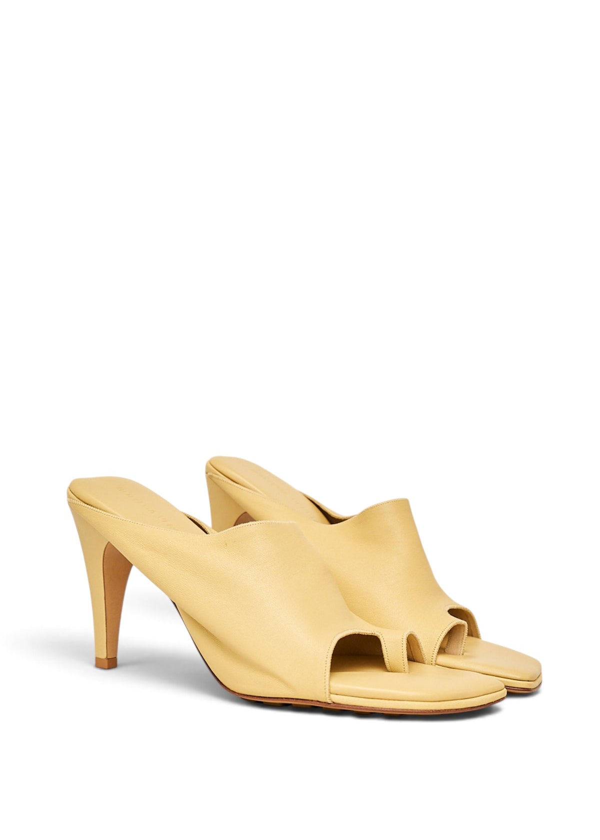 Lost Labels Bottega Veneta pale yellow leather mule heels with a square toe and thong strap design